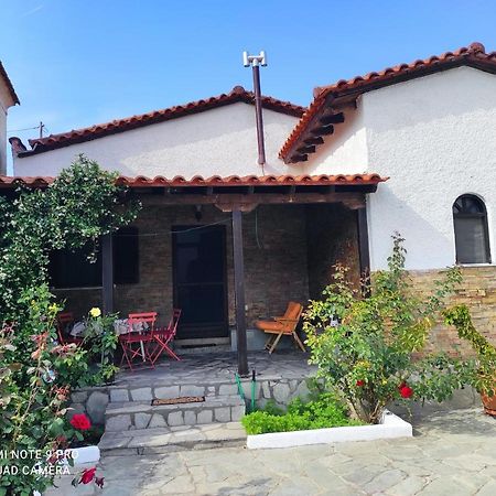 Detached House In Sykia Villa Buitenkant foto