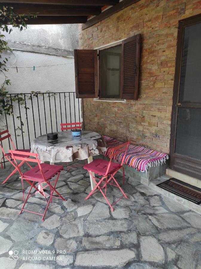 Detached House In Sykia Villa Buitenkant foto